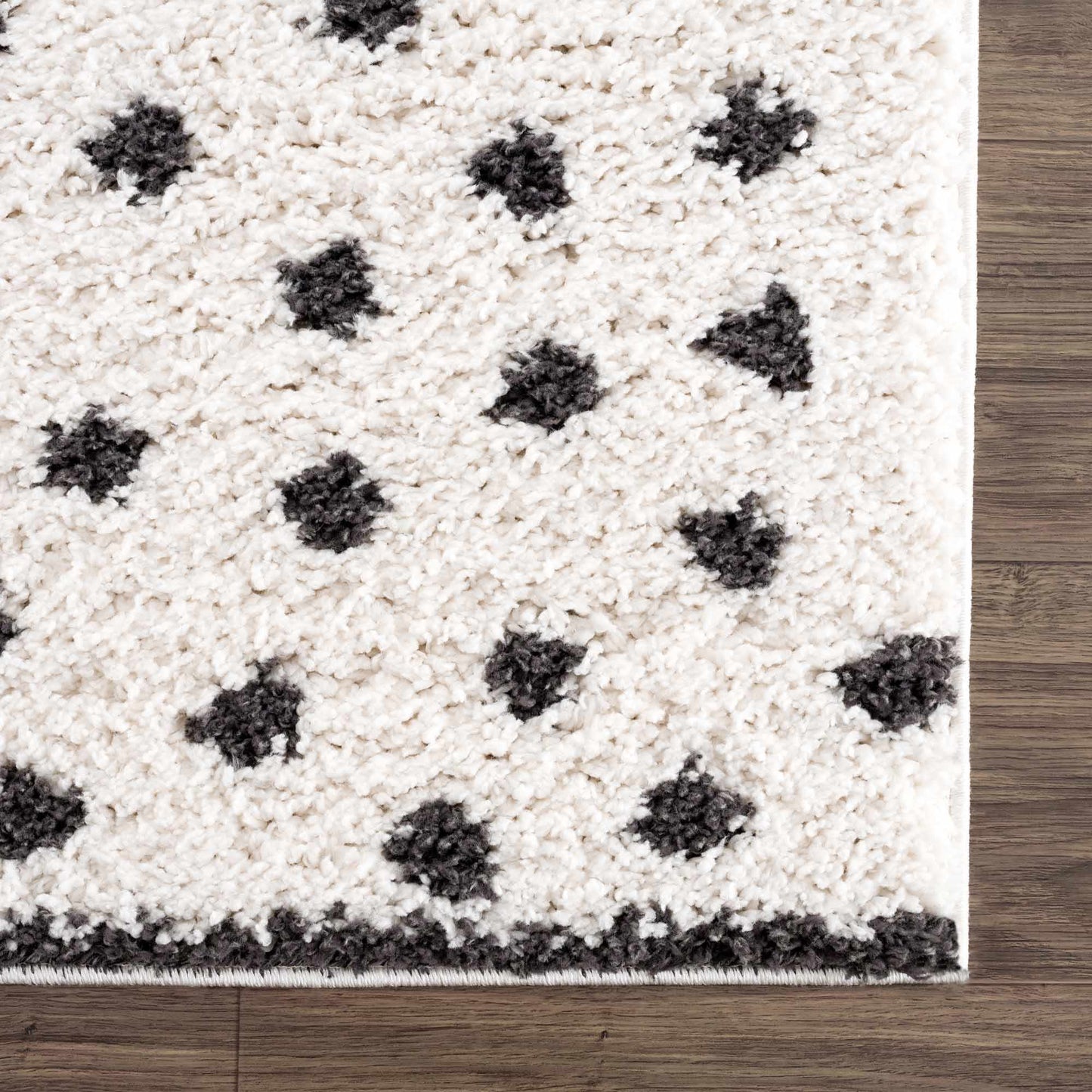 Chaia Dotted Black & White Plush Rug - TheBOX