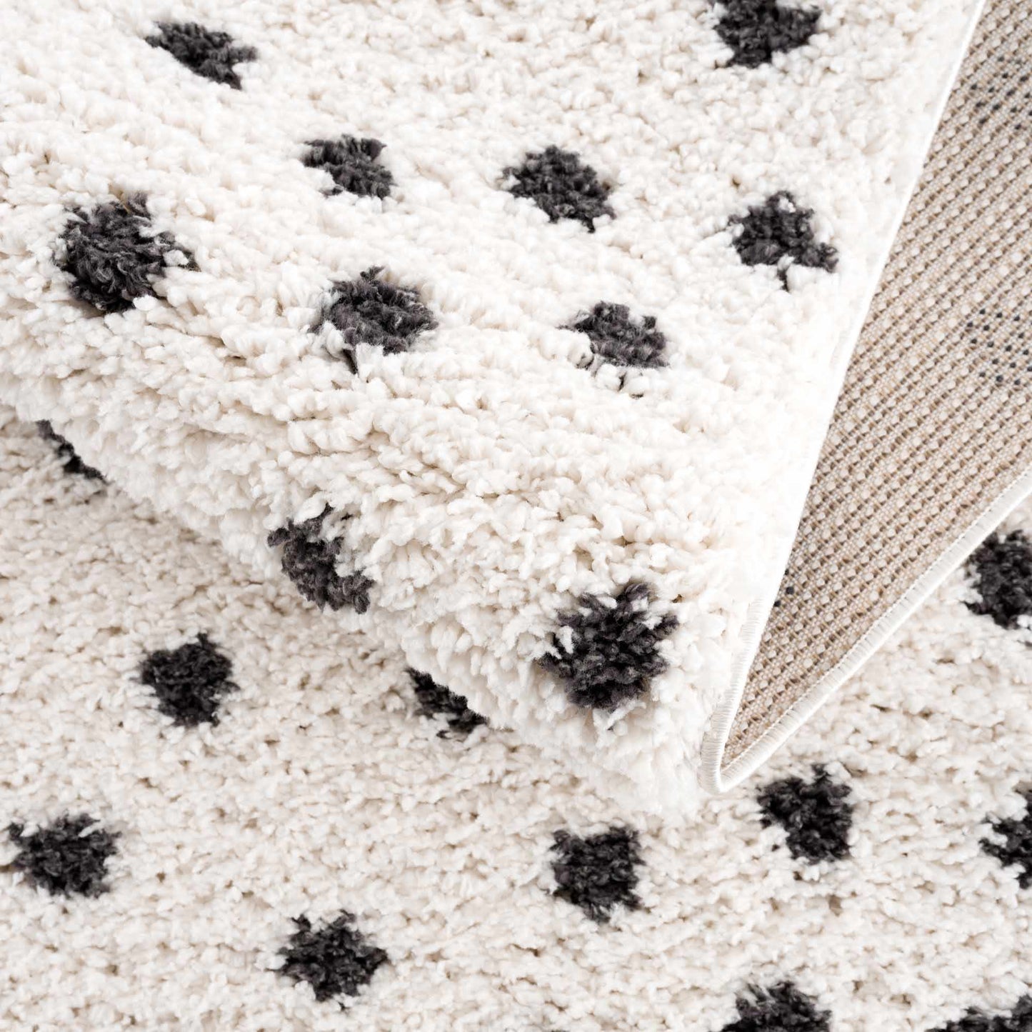 Chaia Dotted Black & White Plush Rug - TheBOX