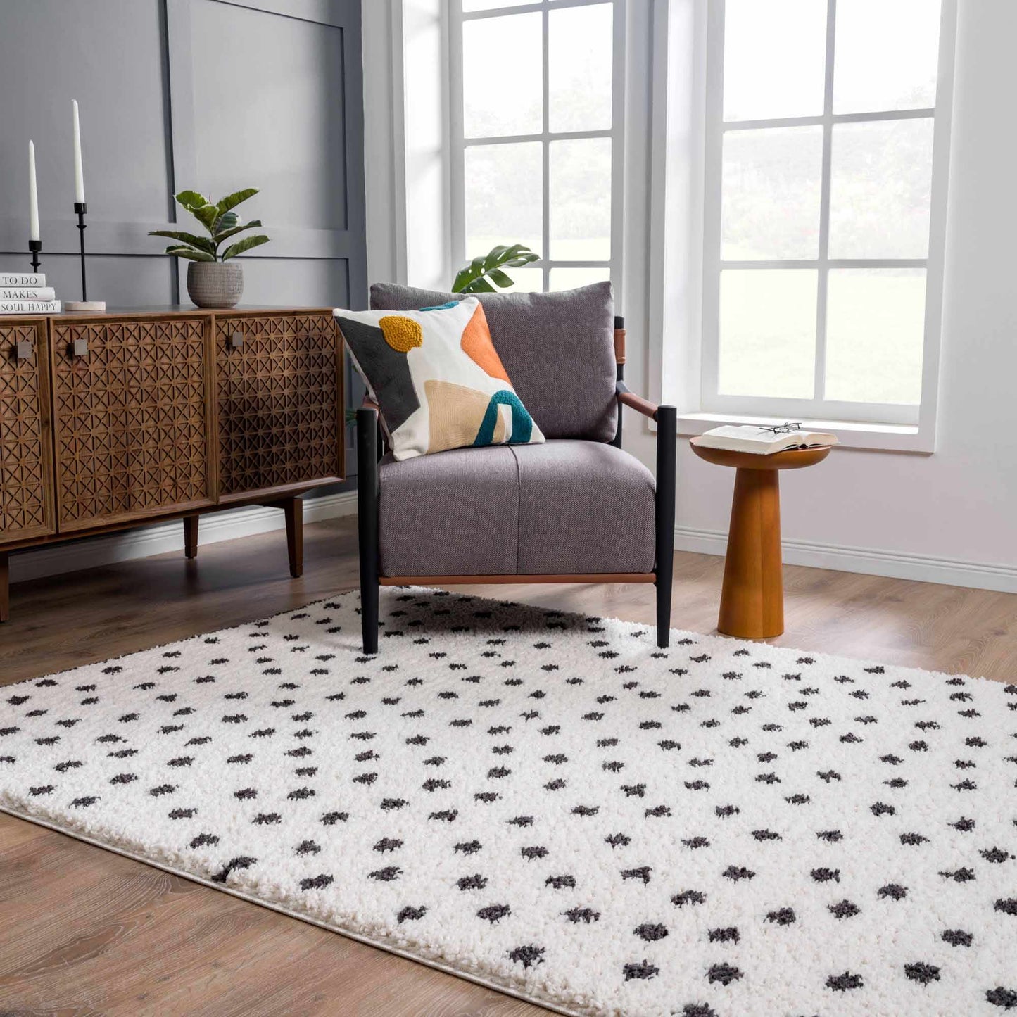 Chaia Dotted Black & White Plush Rug - TheBOX
