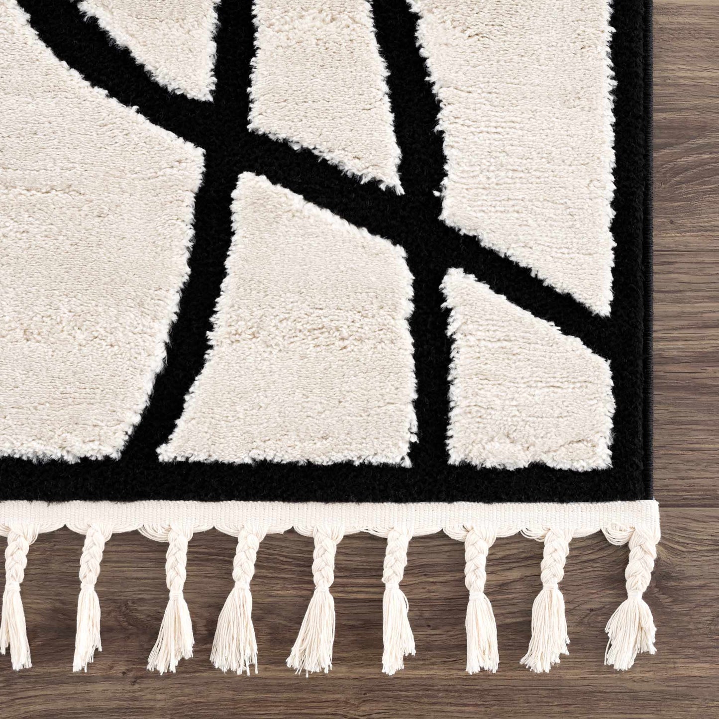 Azana Black & White Area Rug - TheBOX