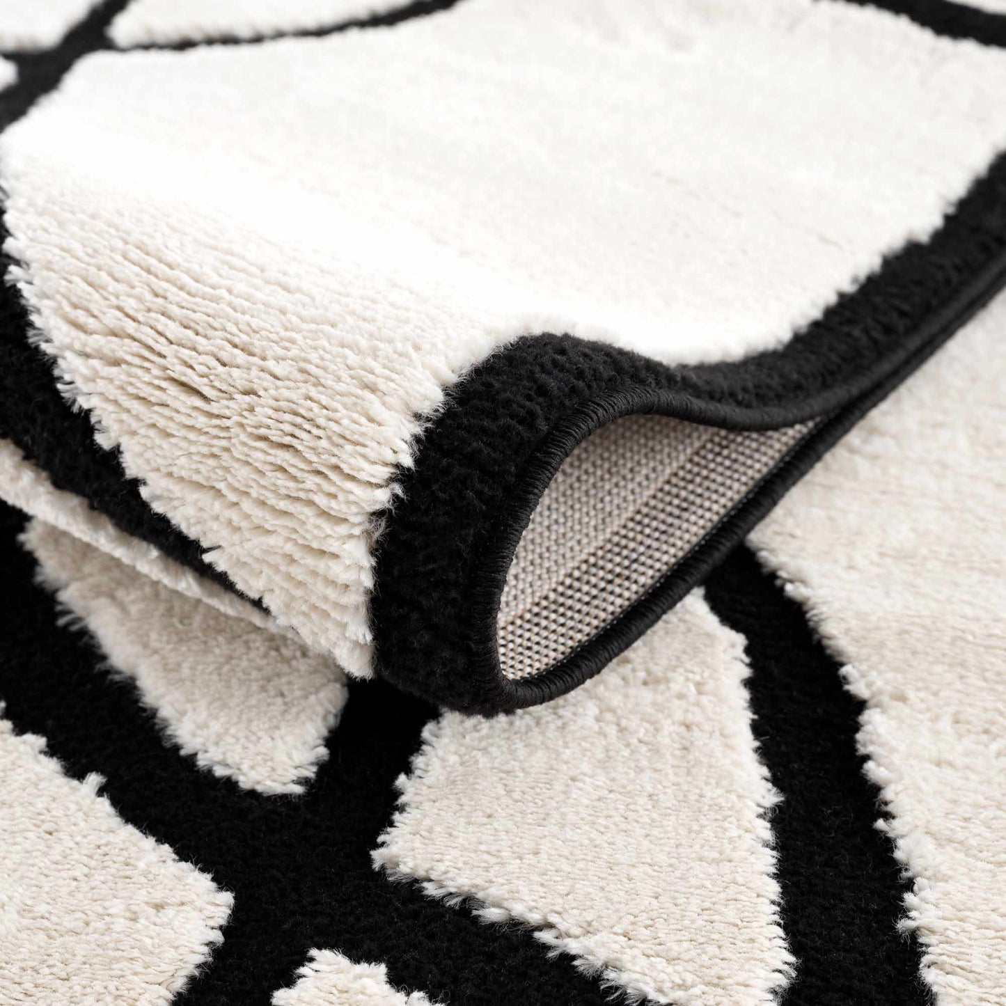 Azana Black & White Area Rug - TheBOX