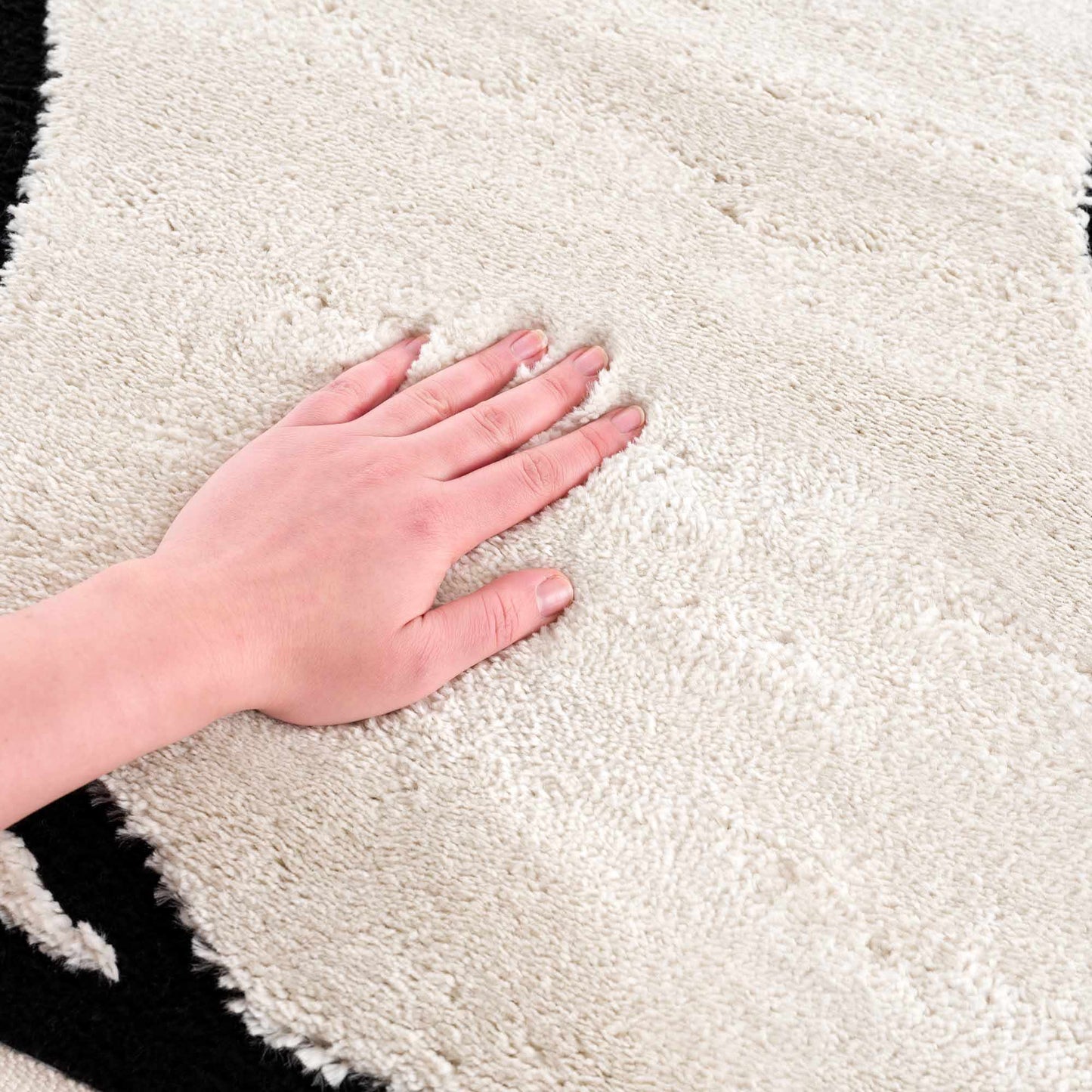 Azana Black & White Area Rug - TheBOX