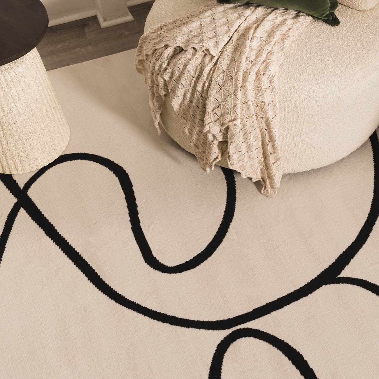 Eilir Modern Low Profile Boho Rug - TheBOX