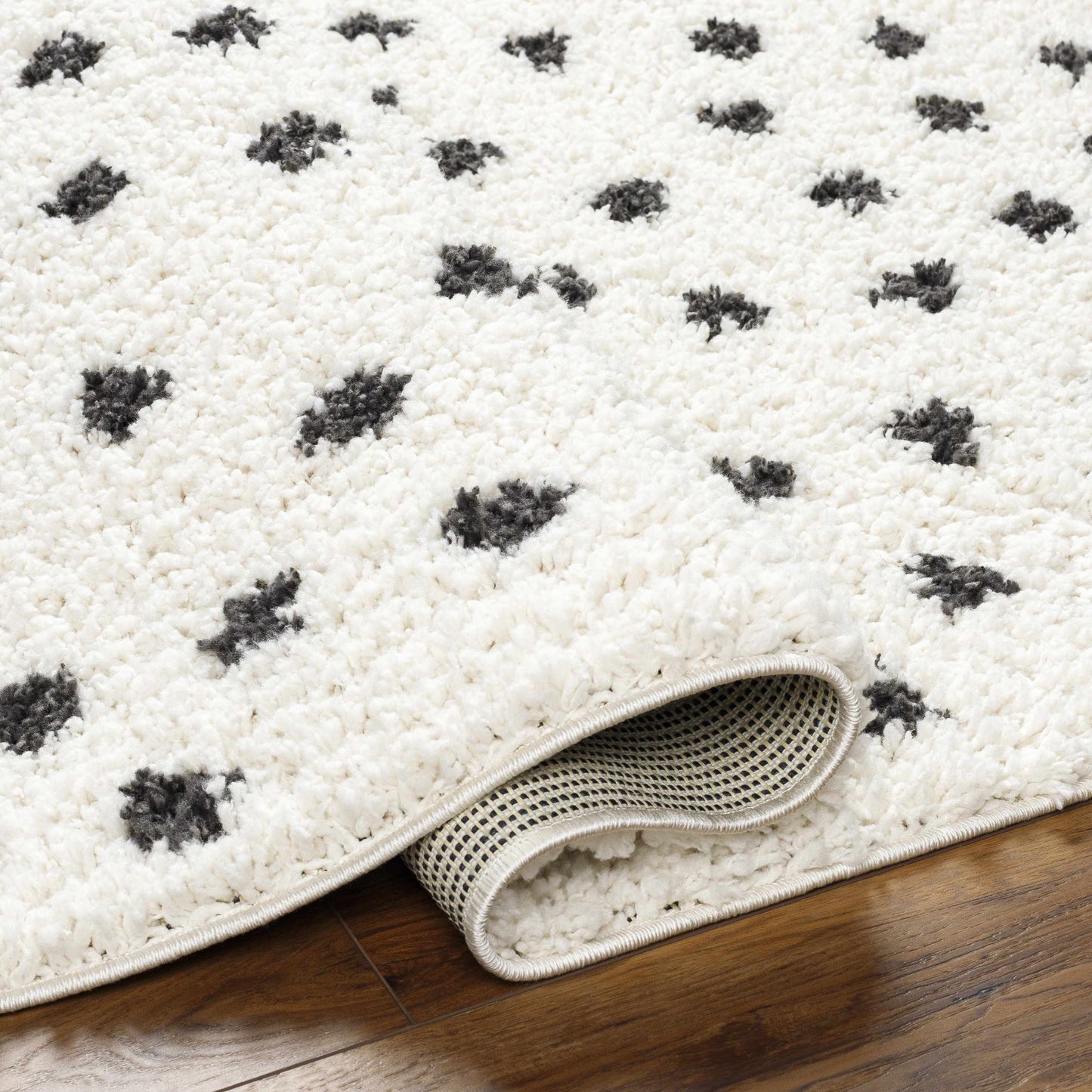 Chaia Dotted Black & White Plush Rug - TheBOX