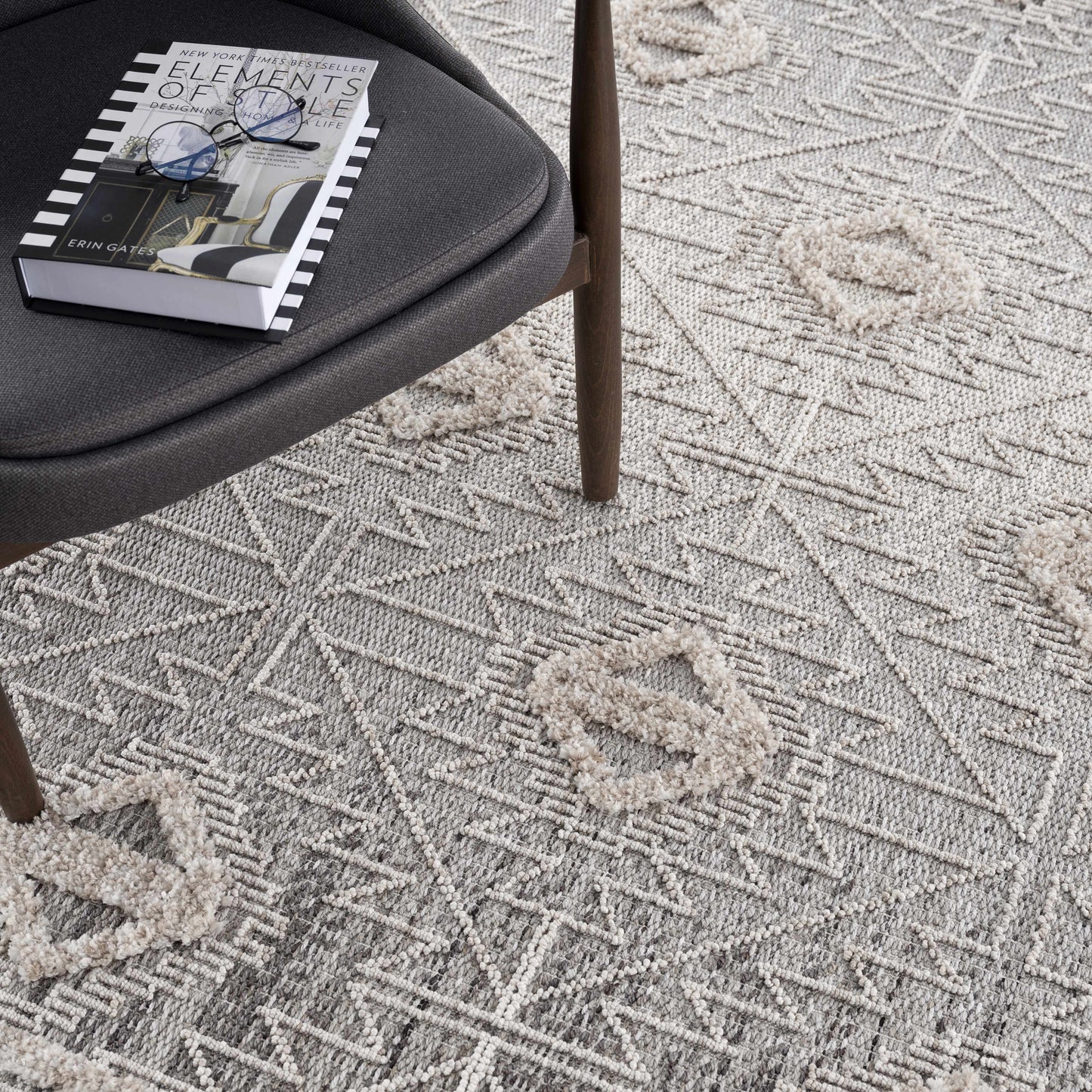 Agoo High-Low Pile Rustic Rug - TheBOX