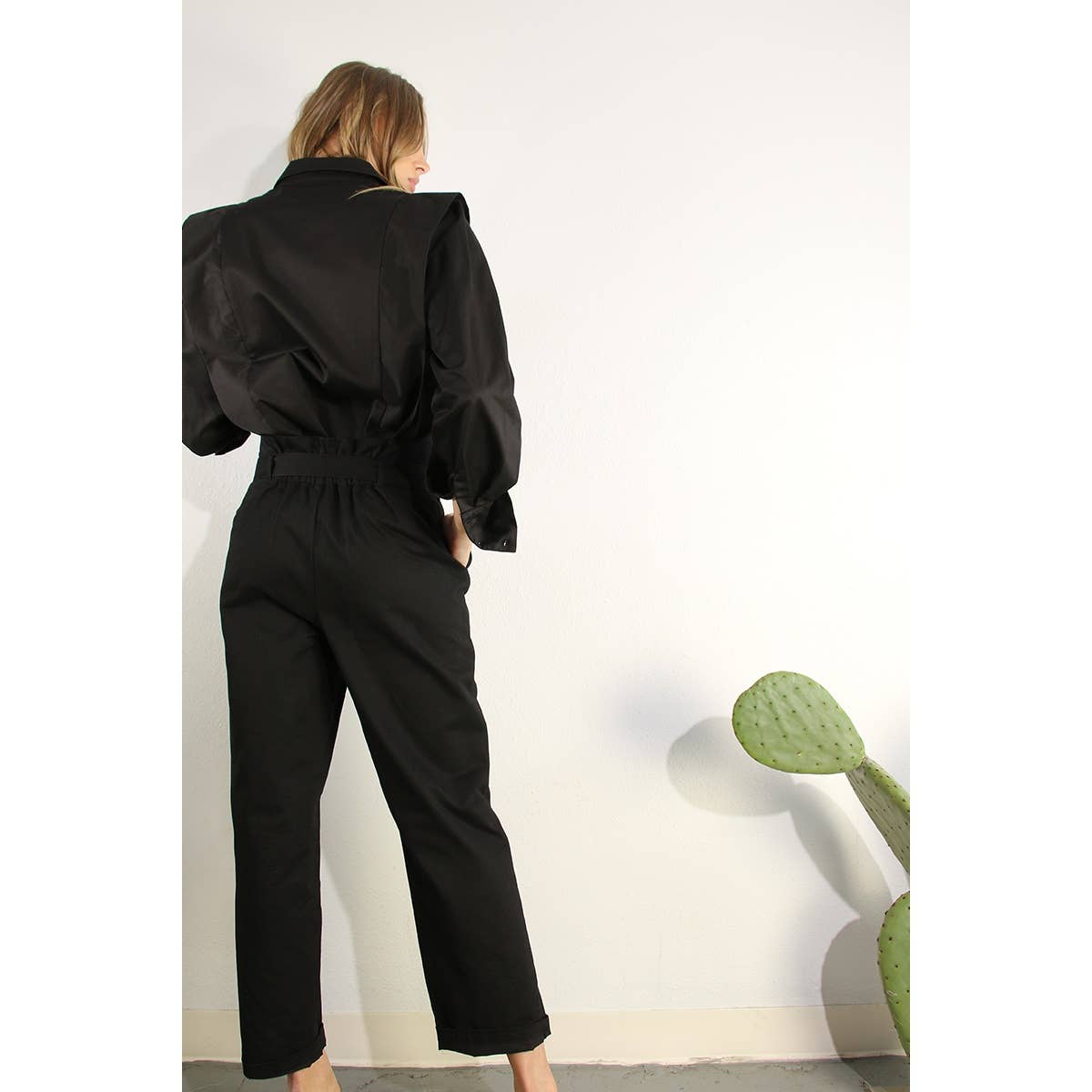 Structured High-Waist Belted Black Pants - TheBOX