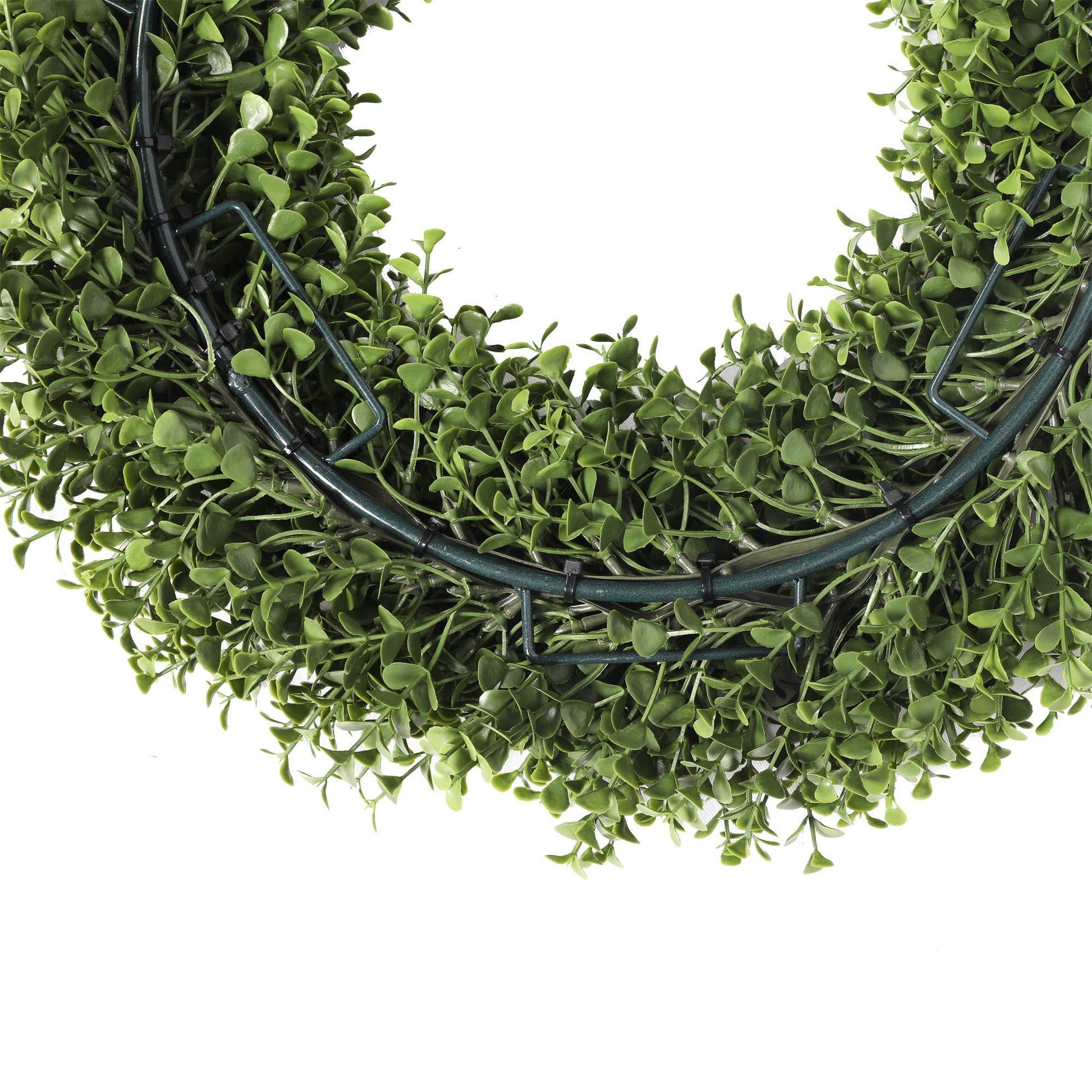 UV Boxwood Round Wreath 17.5 Inch - TheBOX
