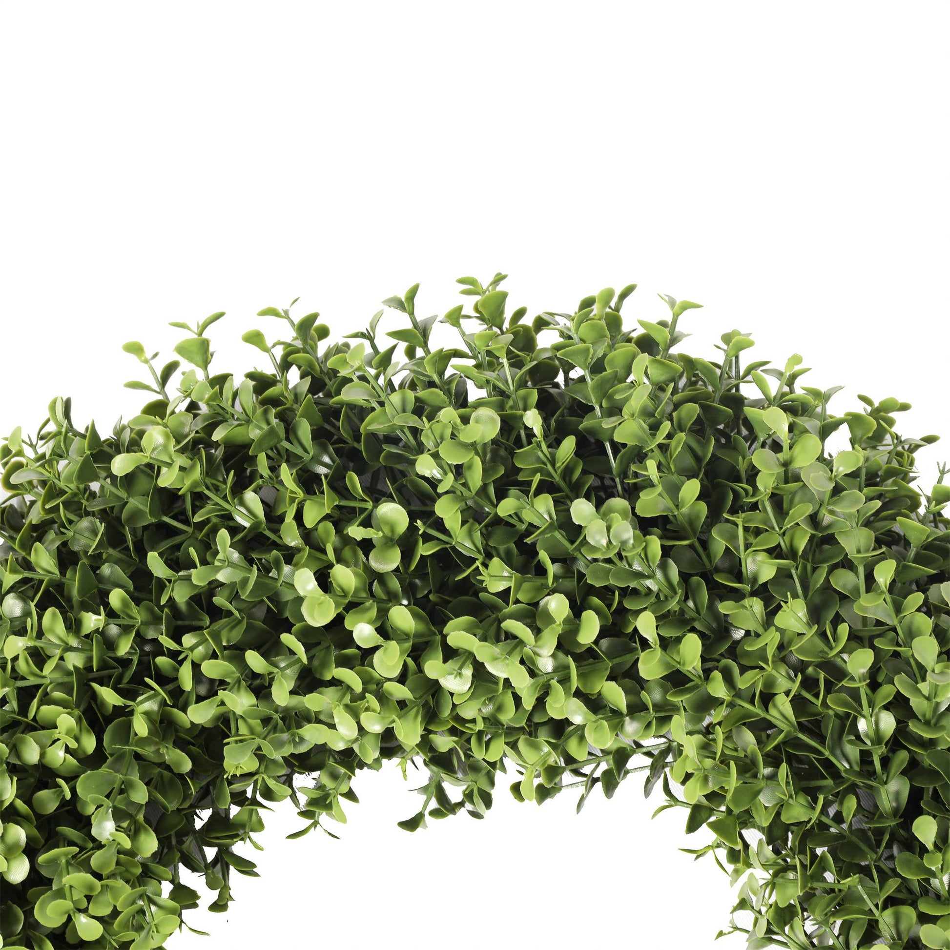UV Boxwood Round Wreath 17.5 Inch - TheBOX