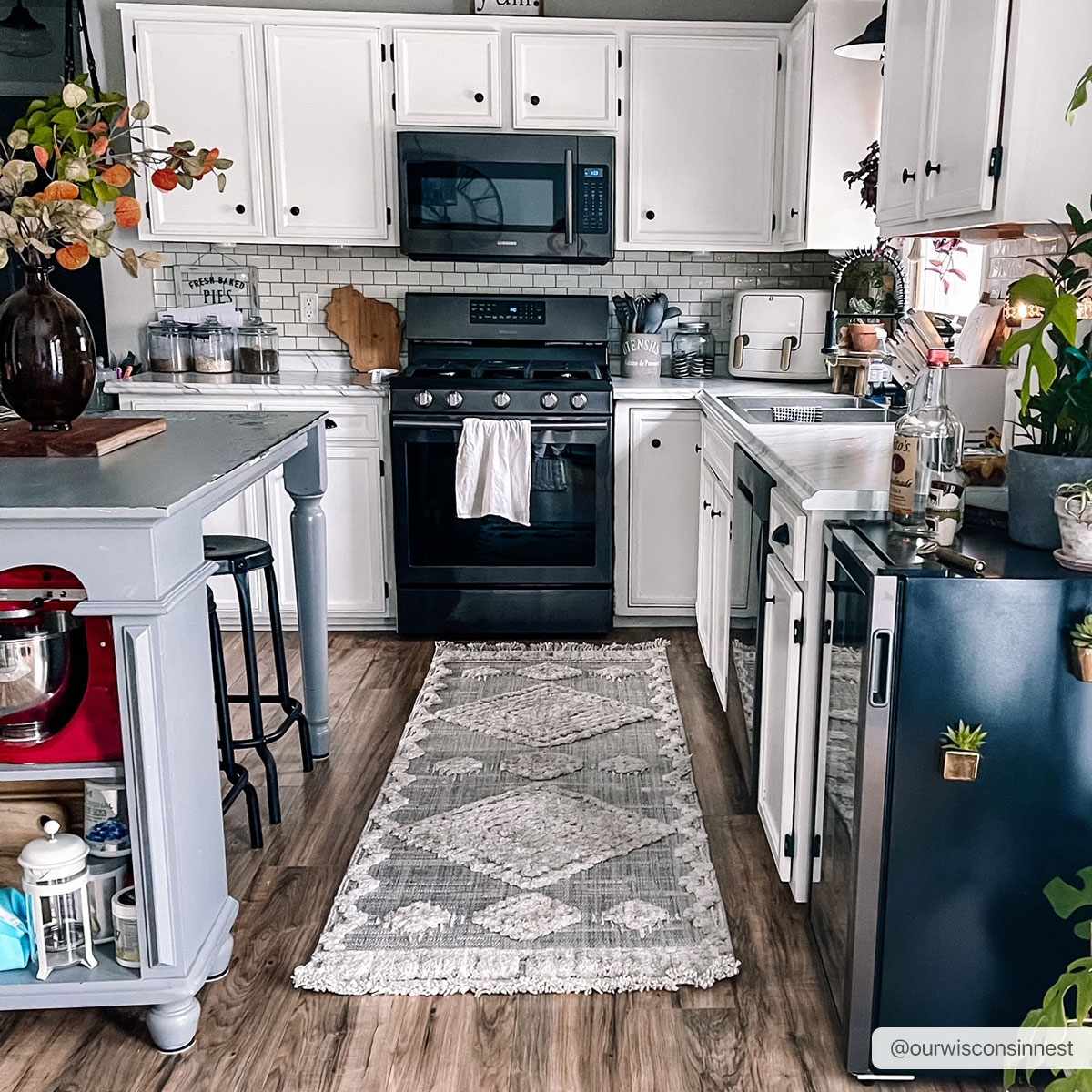 Ampusungan High-Low Rustic Rug - TheBOX