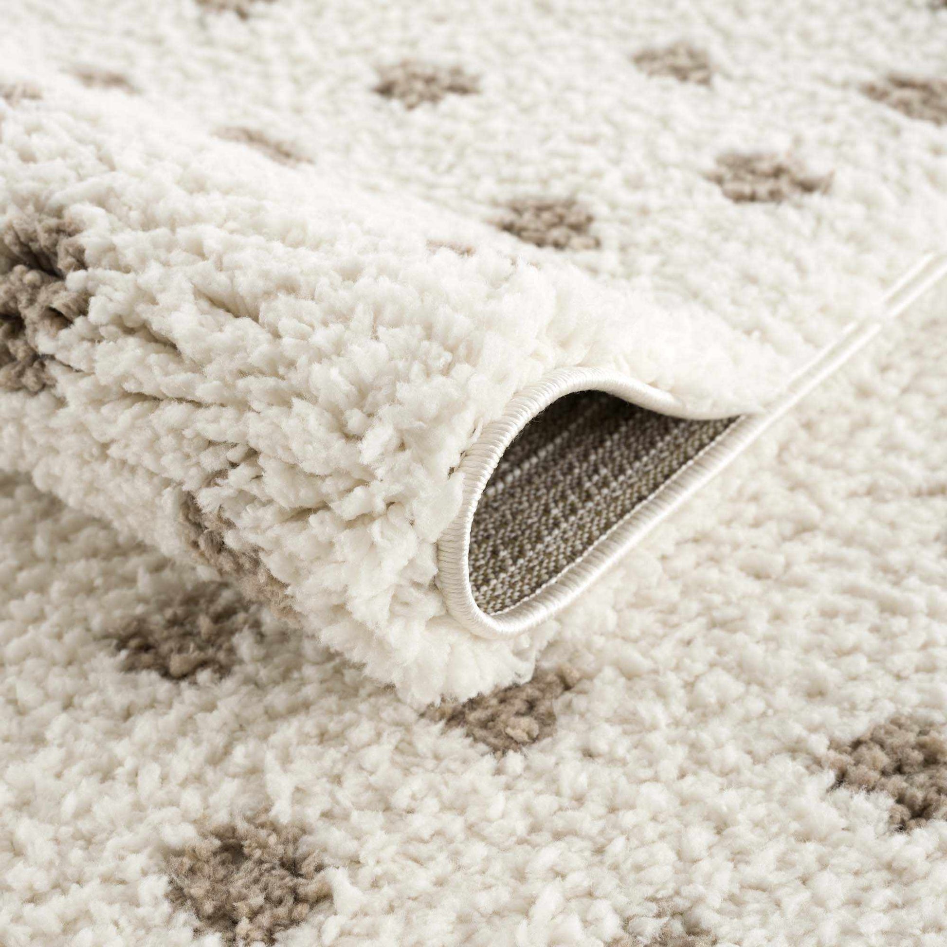 Chaia Dotted Cream & Brown Plush Rug - TheBOX