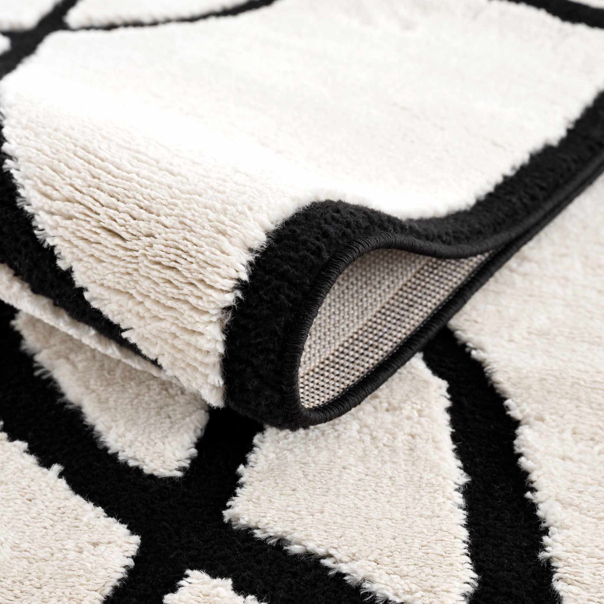 Azana Black & White Area Rug - TheBOX