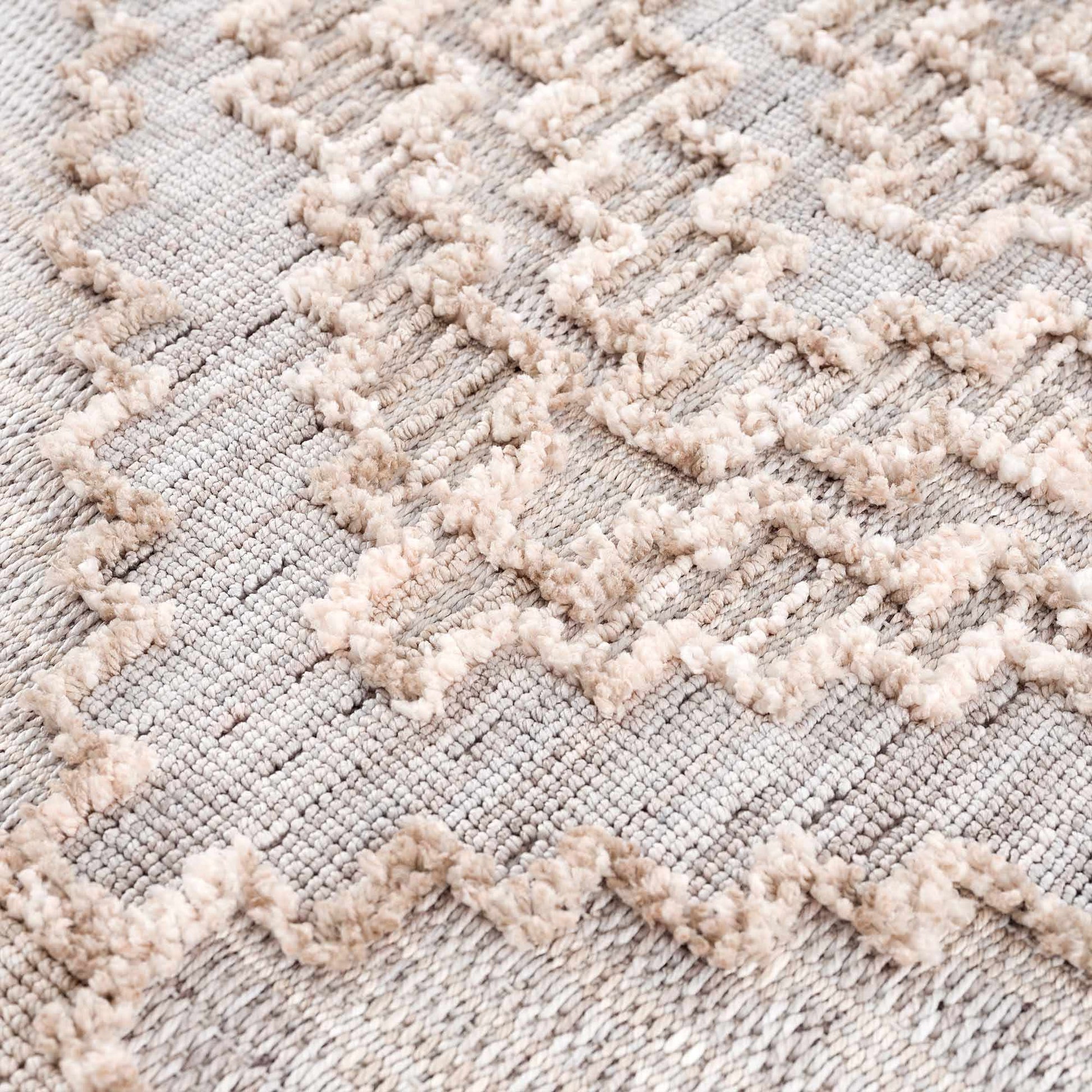 Ampusungan High-Low Rustic Rug - TheBOX