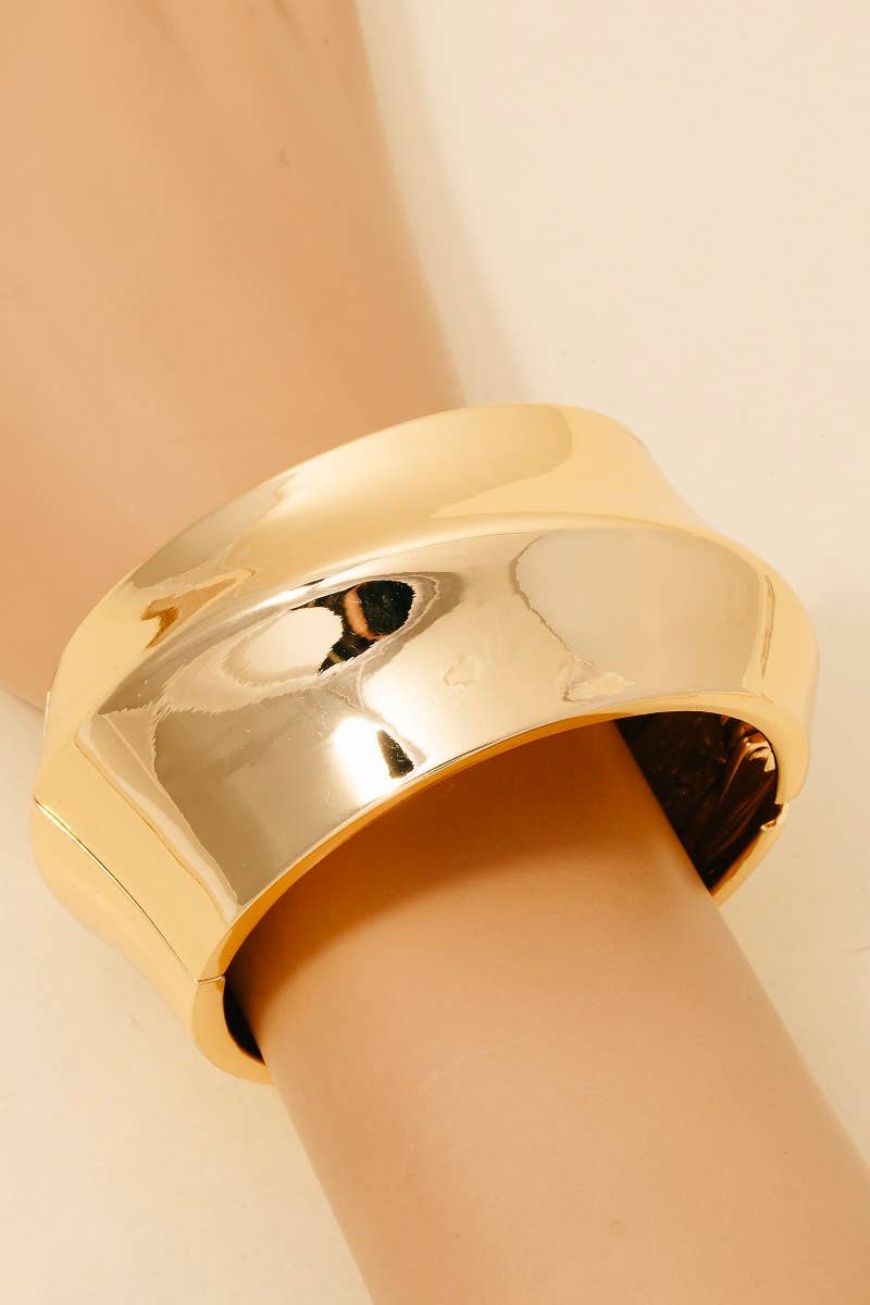 Bold Statement Metal Cuff Bracelet – Gold or Silver - TheBOX