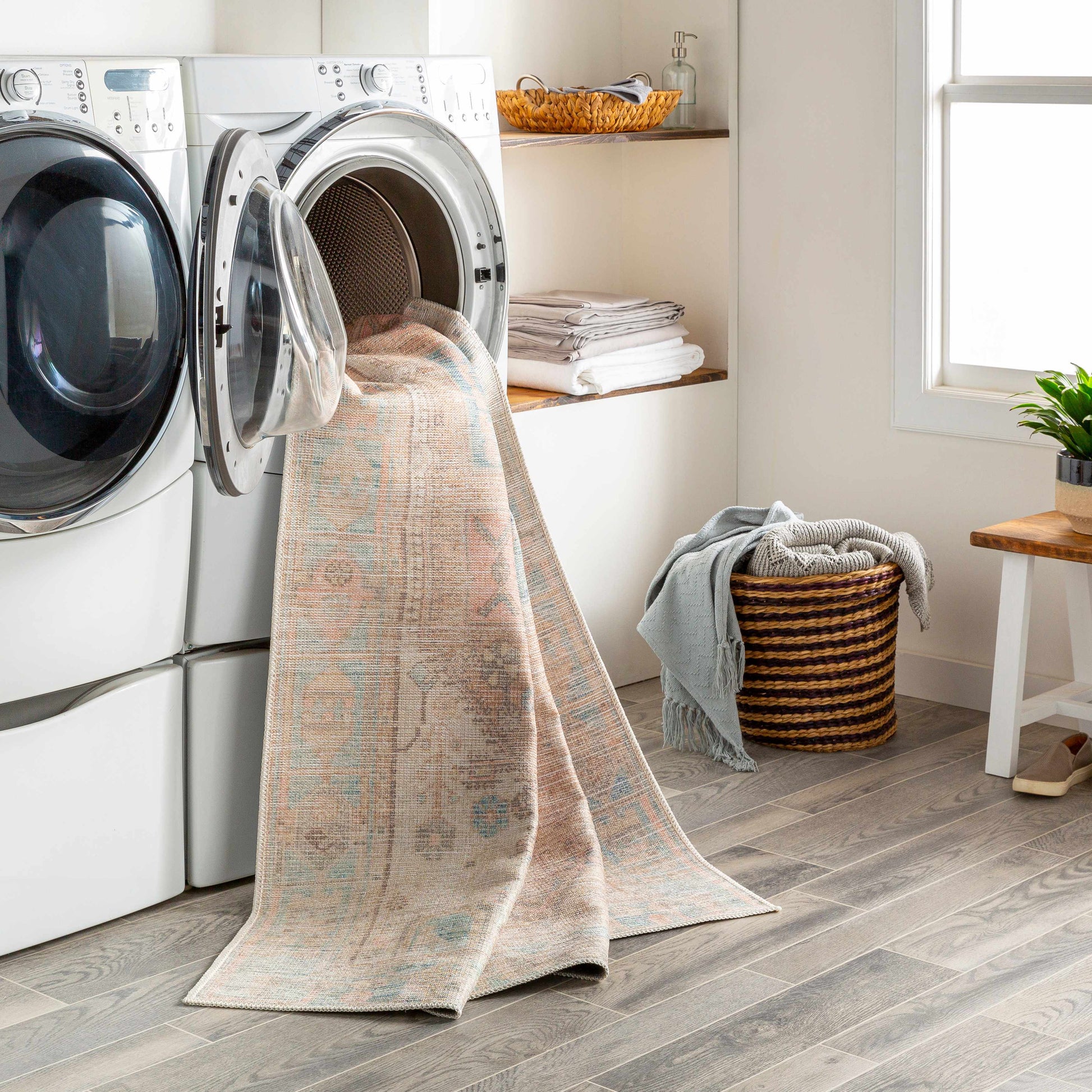 Baloy Vintage Washable Rug - TheBOX