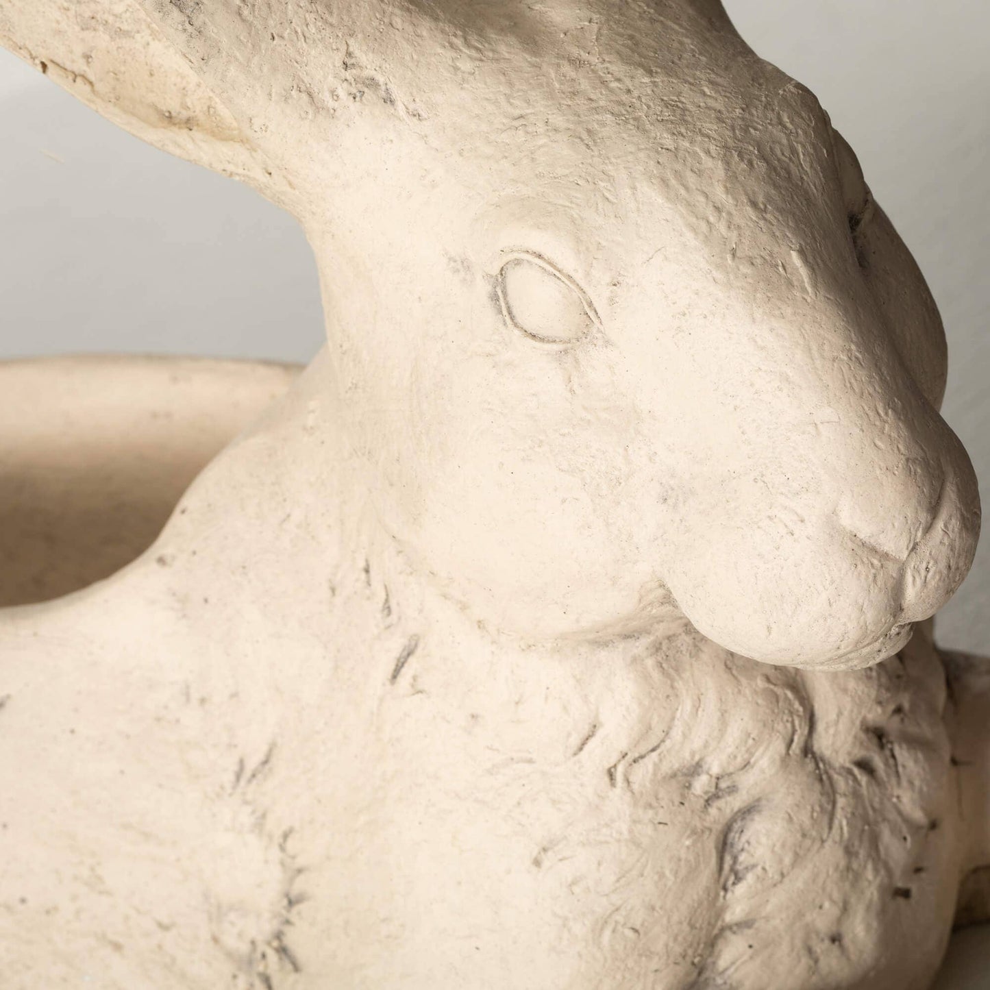 RECLINING CREAM HARE PLANTER - TheBOX
