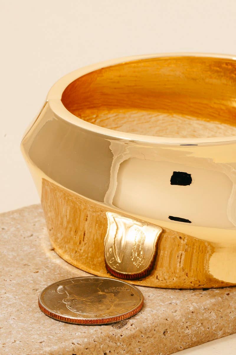 Bold Statement Metal Cuff Bracelet – Gold or Silver - TheBOX